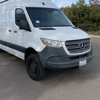 COMPLETE SKID PLATE SYSTEM – SPRINTER 4X4 (2015+ 2500 OR 3500) BY VAN COMPASS. Photo 2