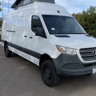 COMPLETE SKID PLATE SYSTEM – SPRINTER 4X4 (2015+ 2500 OR 3500) BY VAN COMPASS. Photo 5