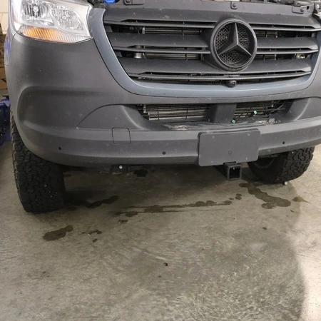 FRONT RECEIVER HITCH – SPRINTER (2019+) BY VAN COMPASS. Photo 3