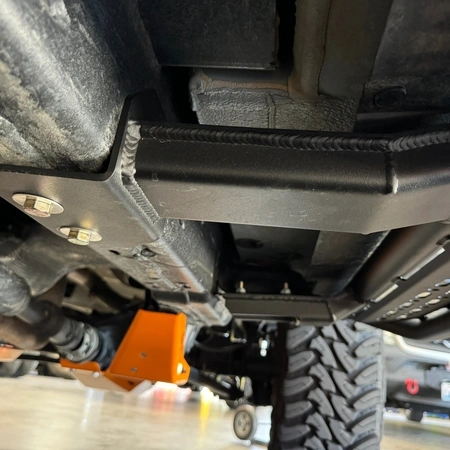 Grenadier Tubular Side Steps/Rock Sliders. Photo 1