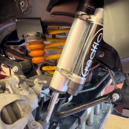 Radflo INEOS Grenadier 2.5 Rear Shock with Compression Adjuster 0-2in Lift (set of 2). Photo 1